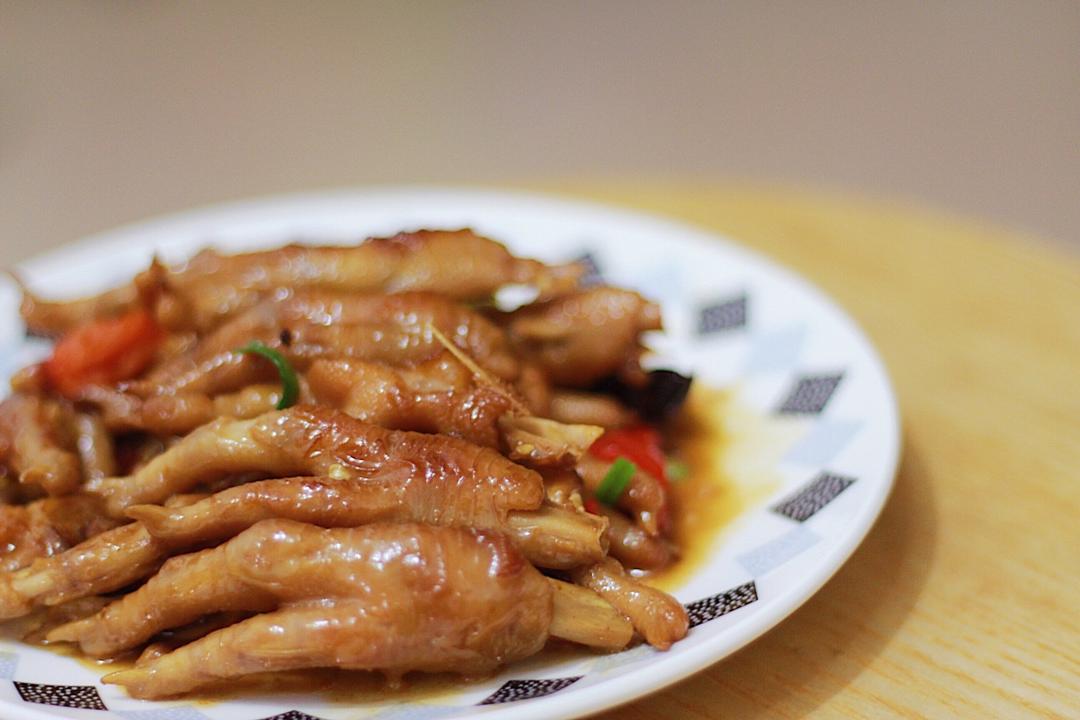 香辣烧鸡爪