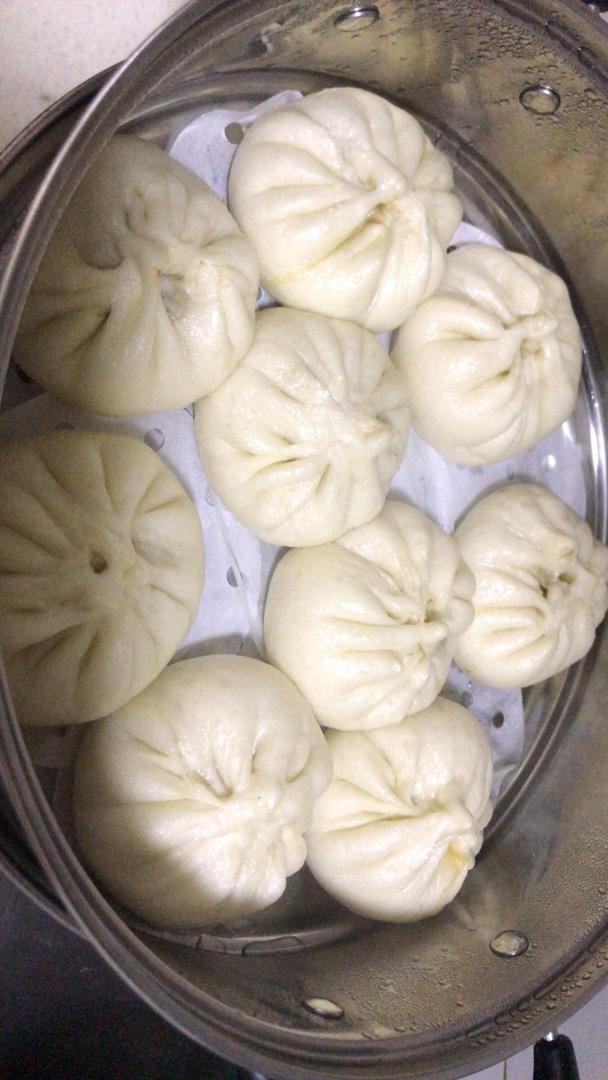 karenbingbing做的猪肉韭菜包子