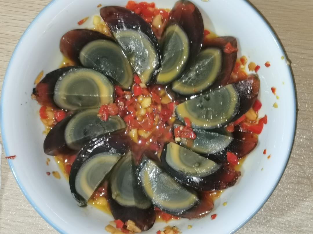 凉拌皮蛋