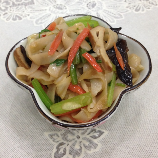 素炒河粉