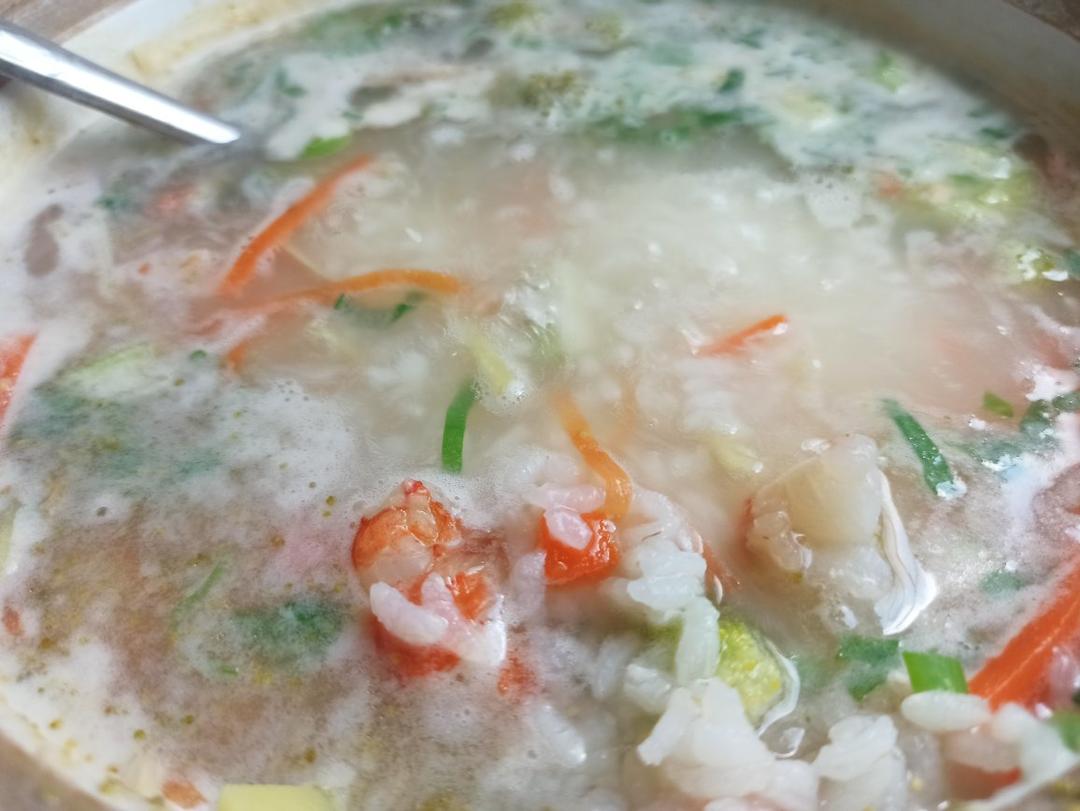 鲜虾砂锅粥