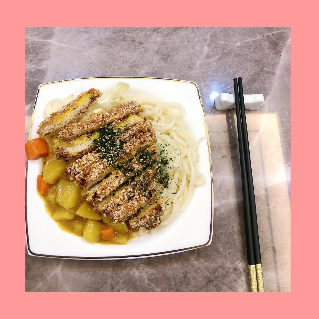 黄金酥脆的炸猪排