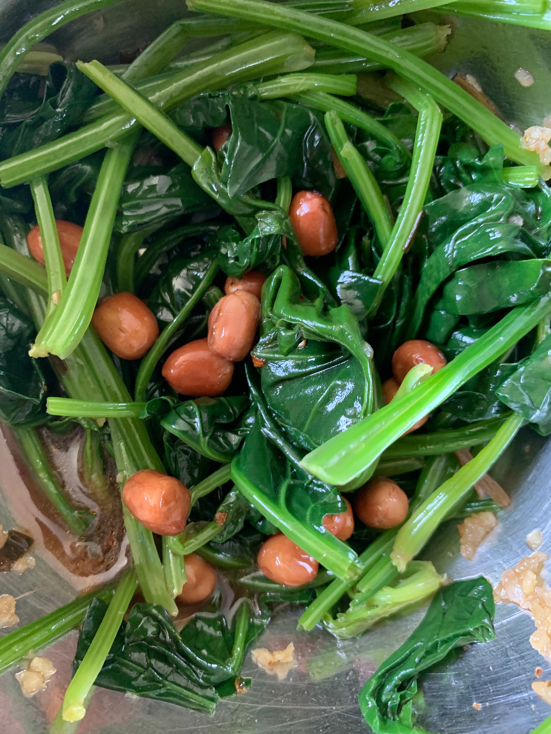 超级爽口的果仁菠菜（附零失误炸花生米的方法）