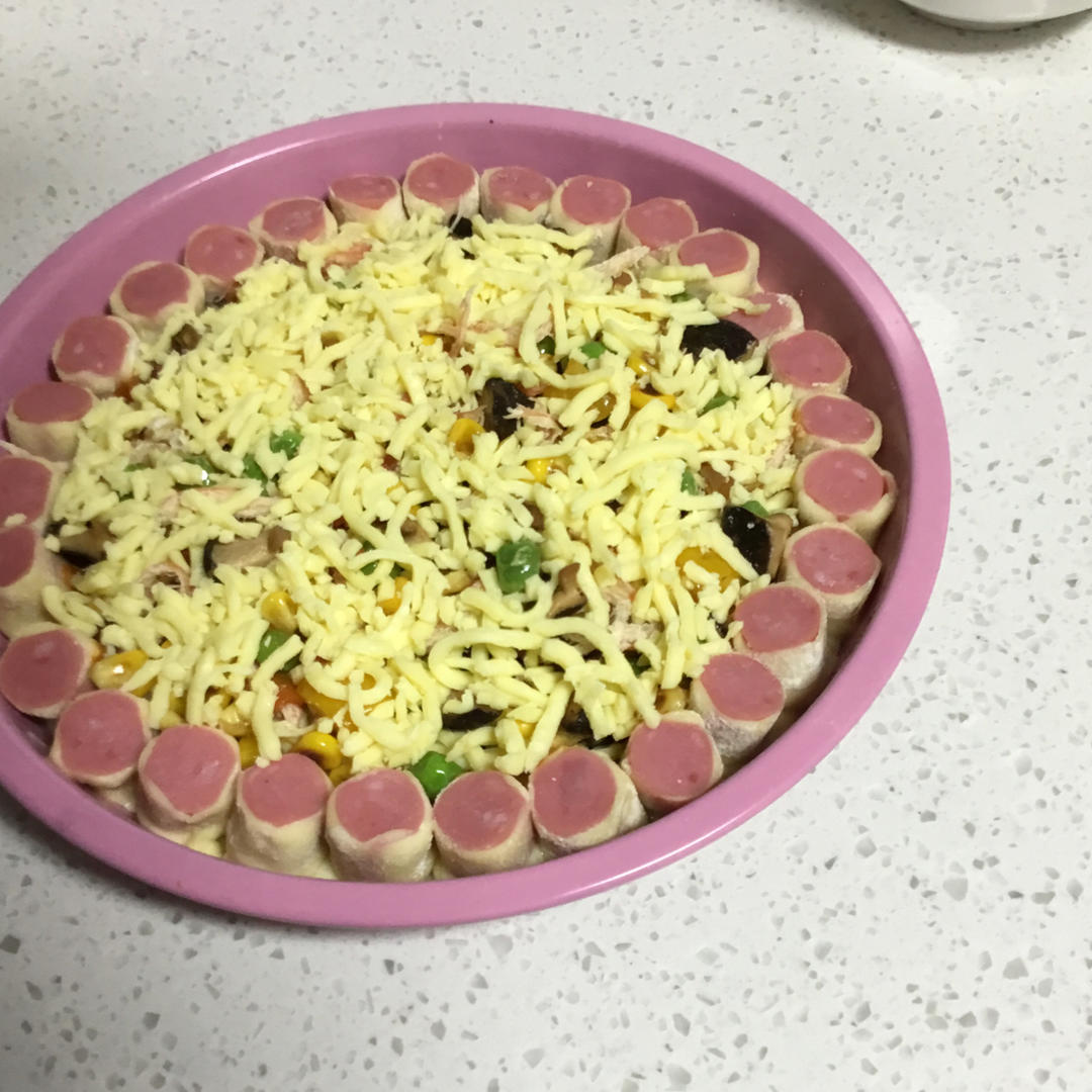 萨米肠蘑菇花边披萨