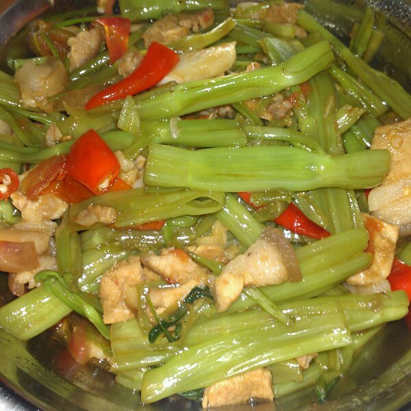 空心菜梗炒肉丝