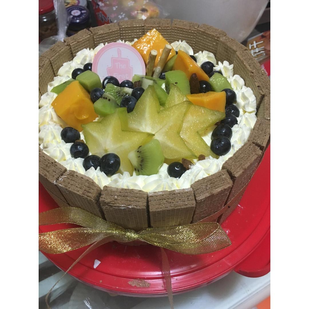 生日蛋糕教程【威化饼干围边】