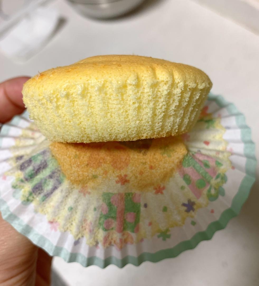 酸奶戚风小杯蛋糕