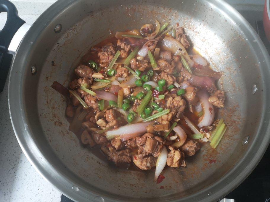 【家庭版鸡公煲】