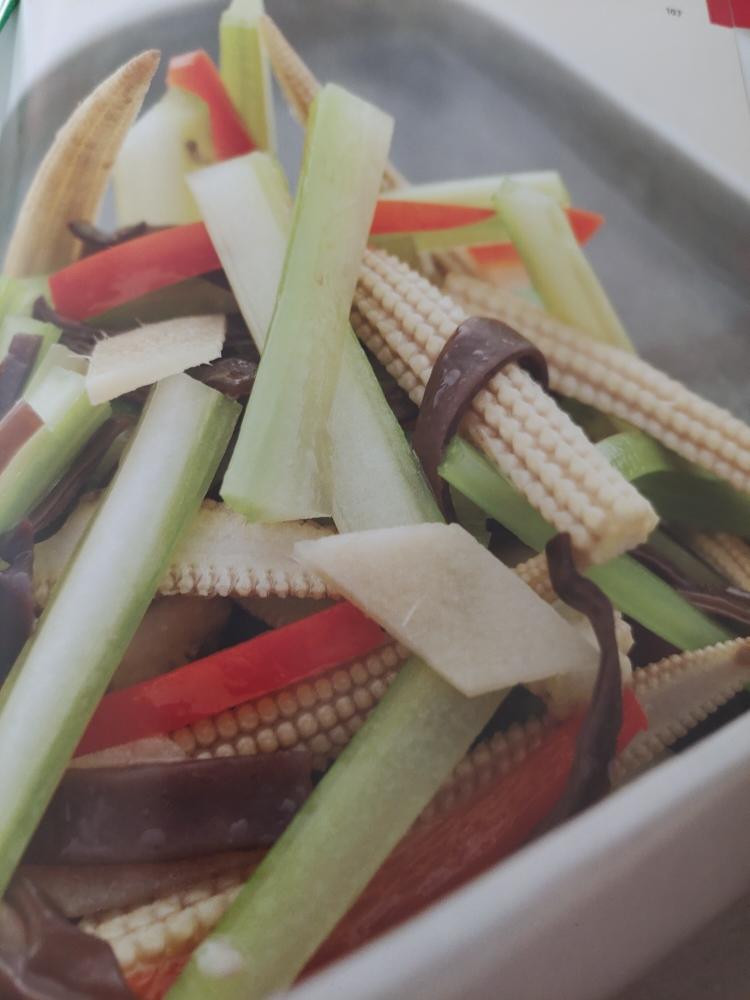 美善品蔬食类。四色蔬菜（台湾四季家常菜）的做法