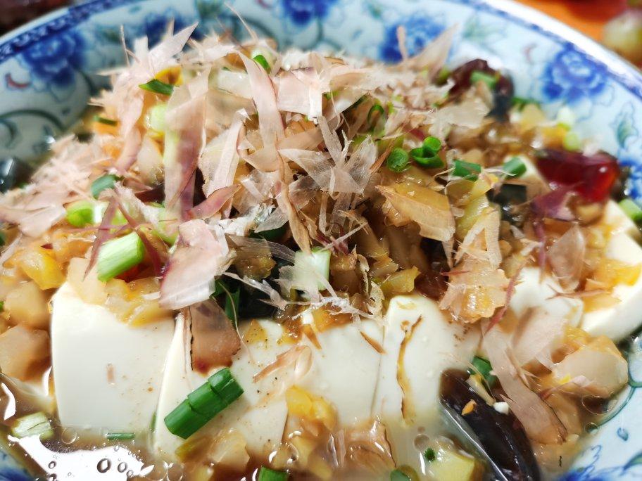 皮蛋拌豆腐