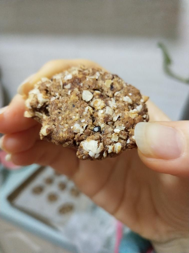 消耗燕麦的粗粮减脂酥饼的做法