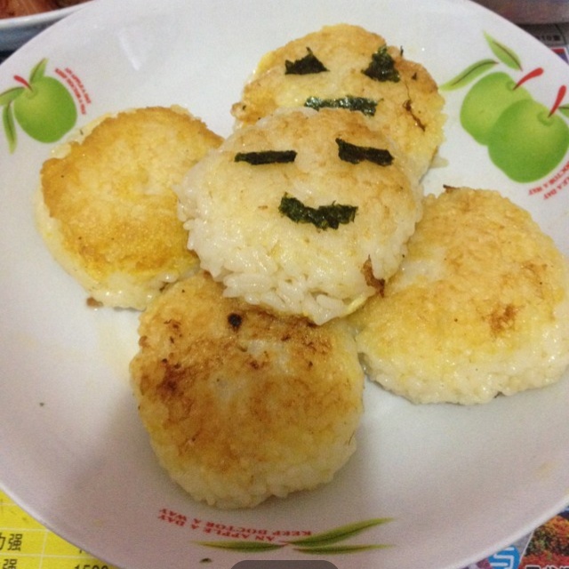 蛋煎饭团