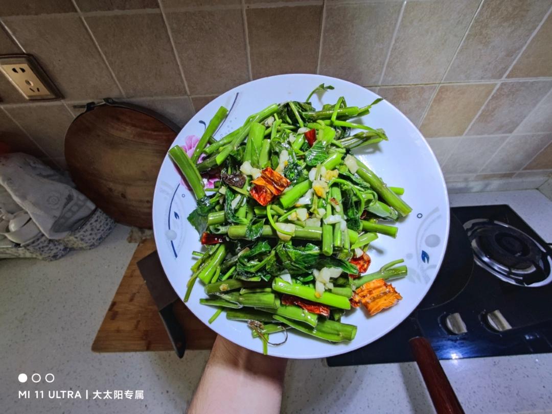 炝炒空心菜（不黑的秘密）