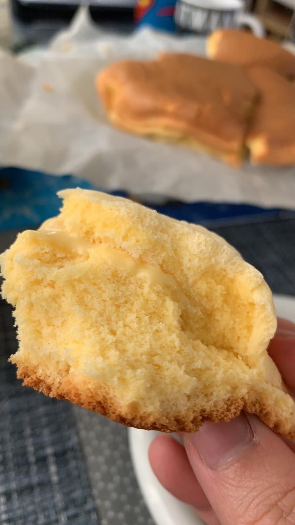 堪比柯基屁股
爆浆芝士🧀古早蛋糕