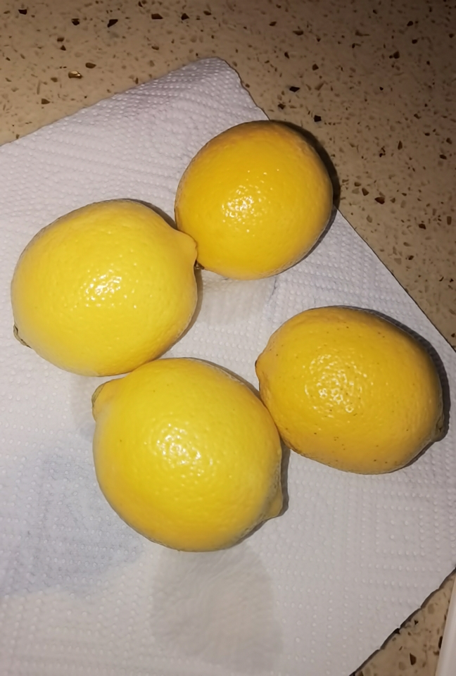 柠檬蜂蜜（零失败）的做法 步骤2