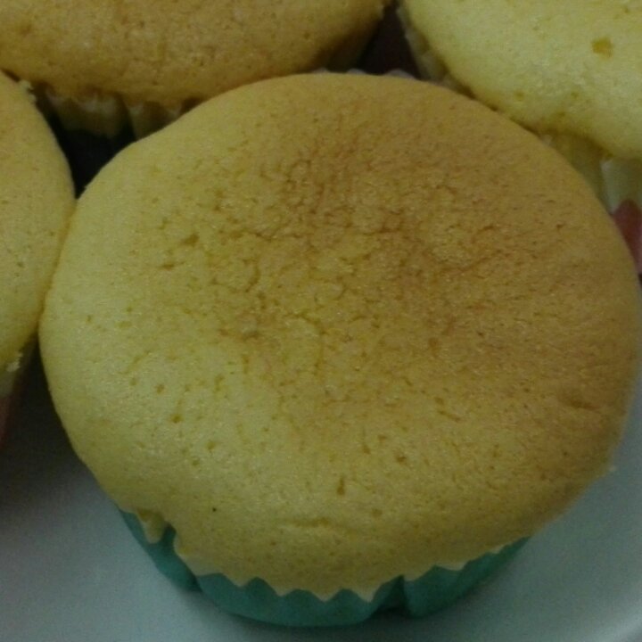 消耗淡奶油之作——淡奶油小蛋糕