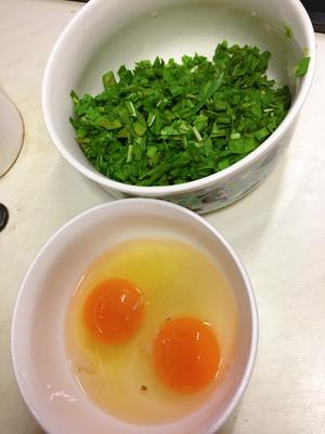 饺子皮懒人版韭菜盒子，一把韭菜，两个鸡蛋（分分钟光盘）的做法 步骤2