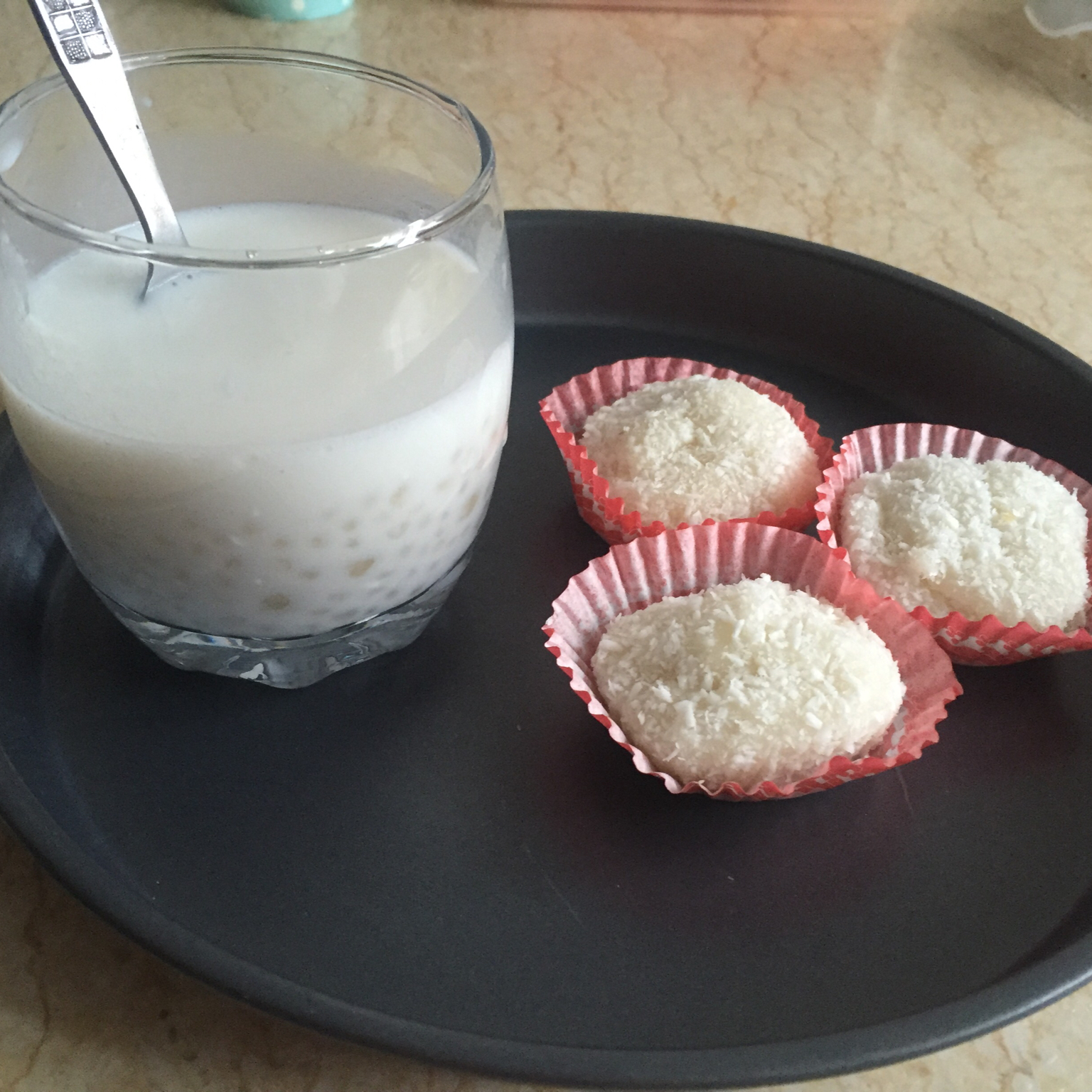 《Tinrry下午茶》教你做丸子椰汁西米露