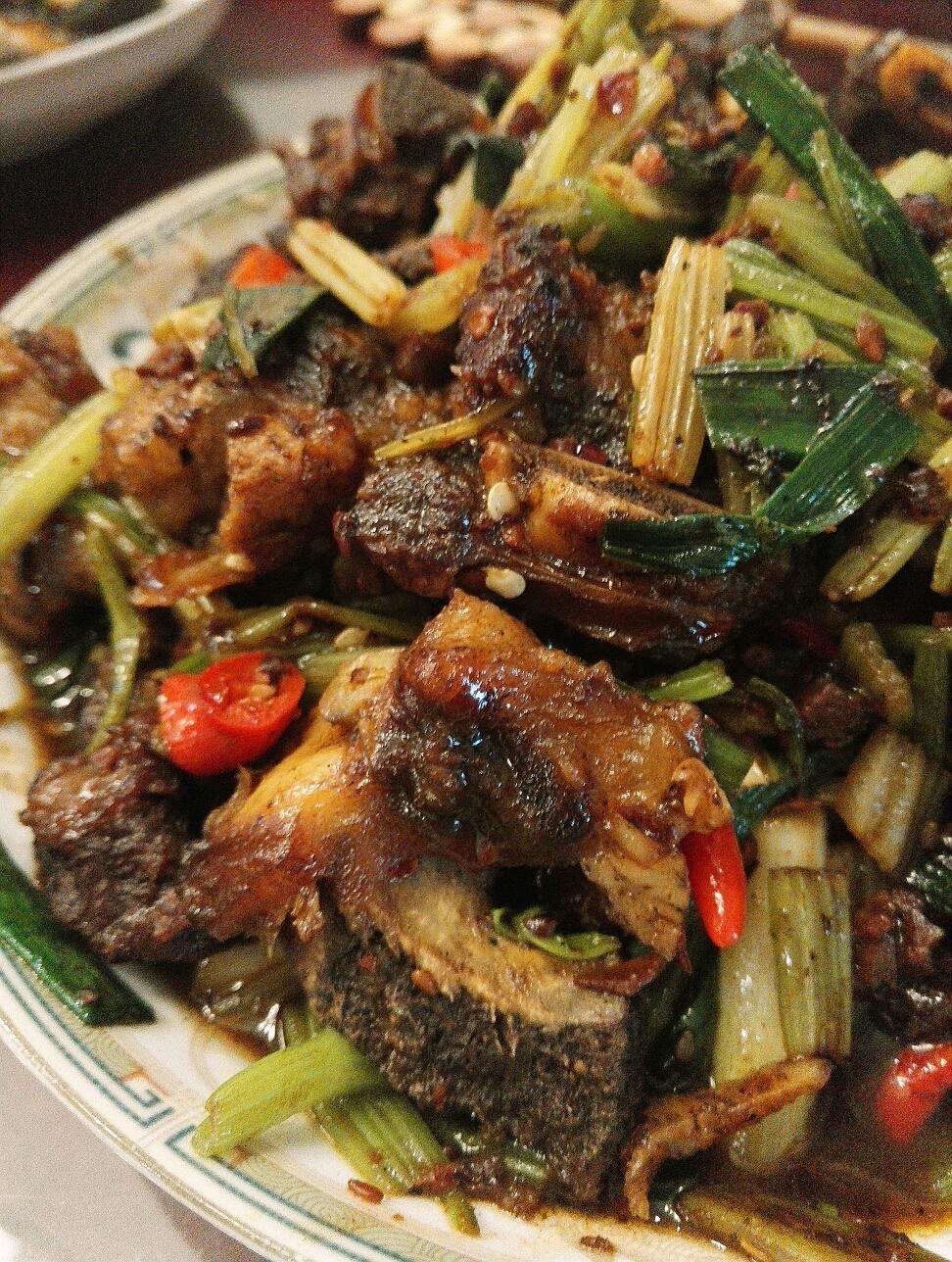 好吃就要自己动手——香辣干锅牛排骨