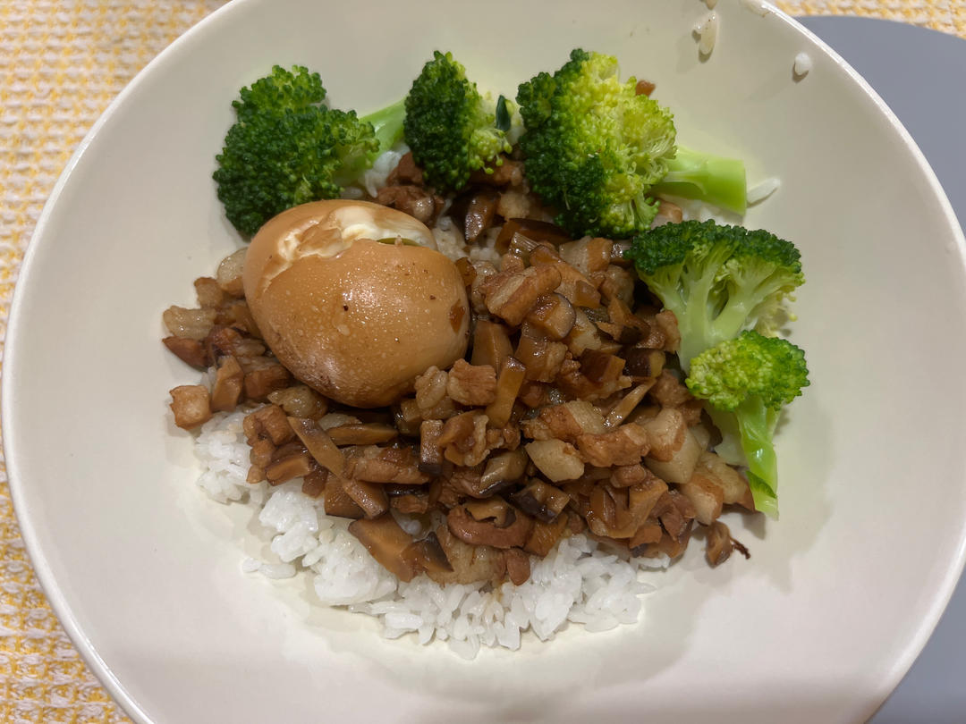 好吃到停不下来的卤肉饭