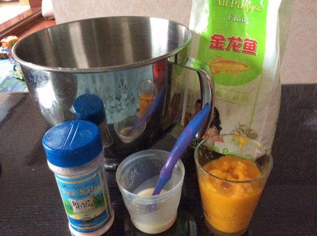 纯奶手撕吐司的做法 步骤1