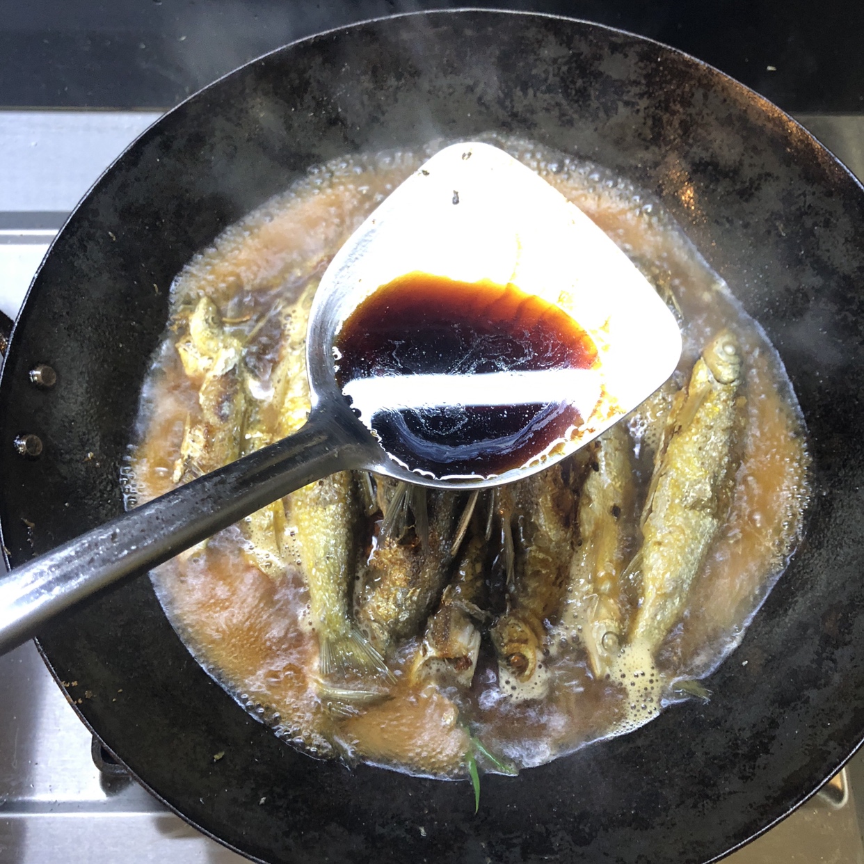 红烧小猫鱼淡水杂鱼的做法 步骤10