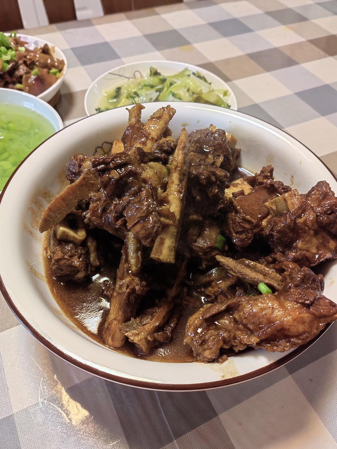 香焖牛排骨