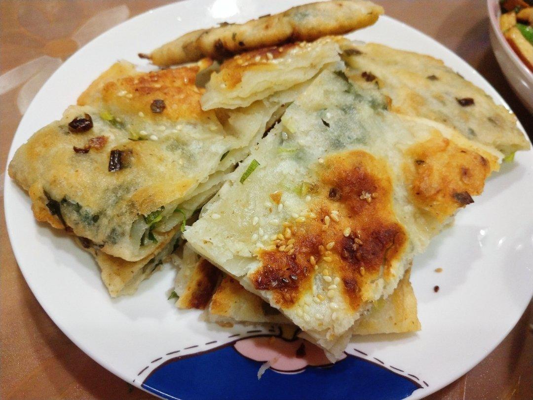堂妈教你做飘香葱油饼