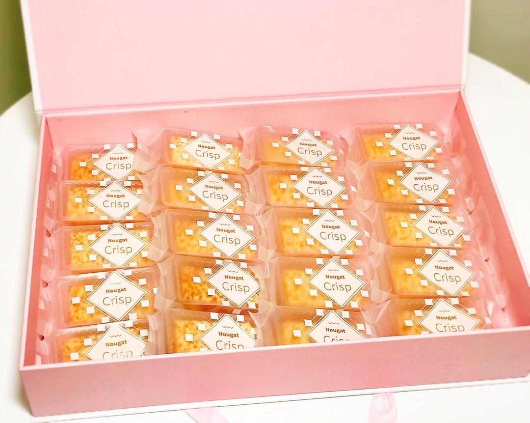 咸蛋黄肉松牛轧酥