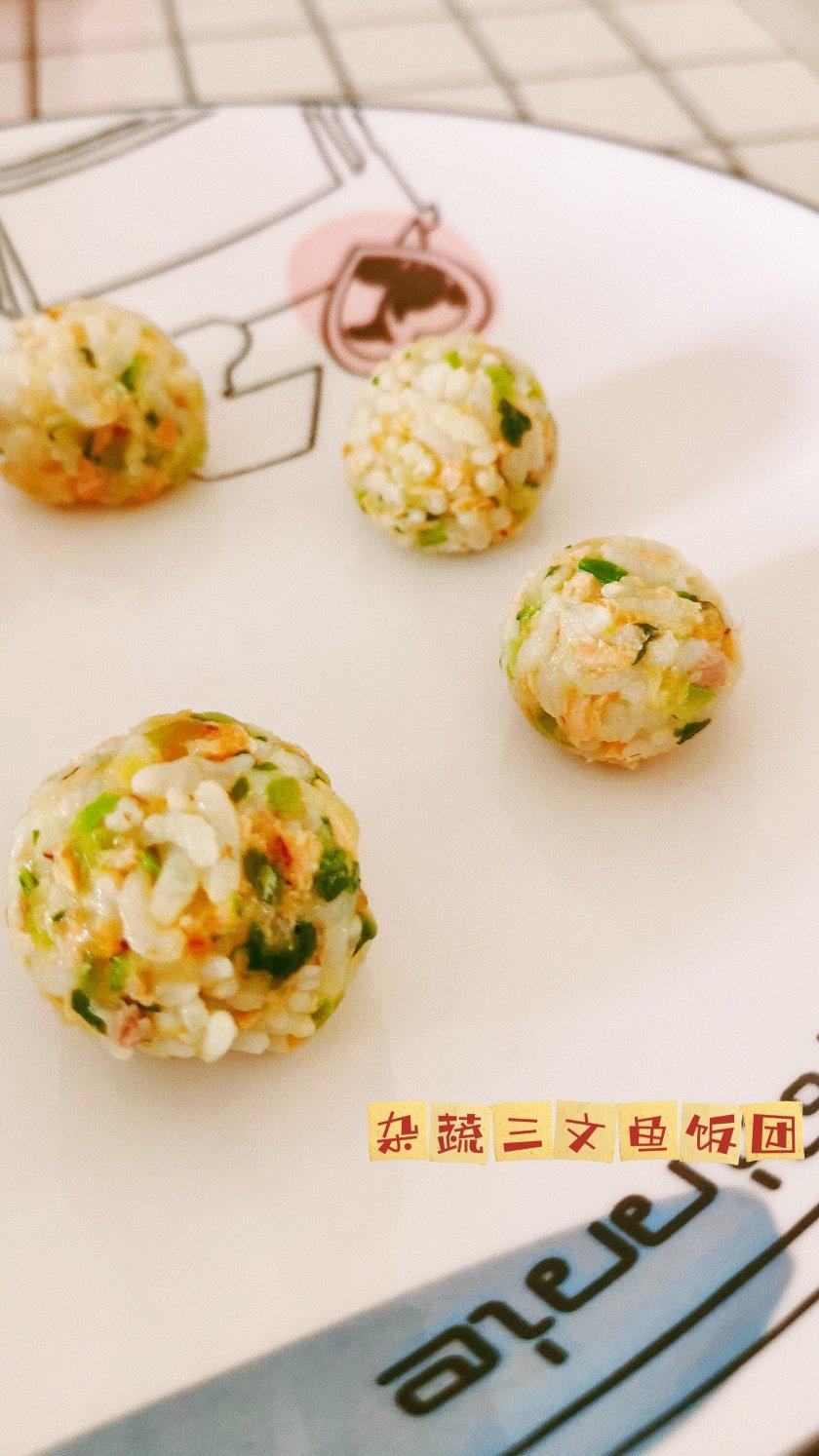 宝宝辅食:时蔬牛肉饭团