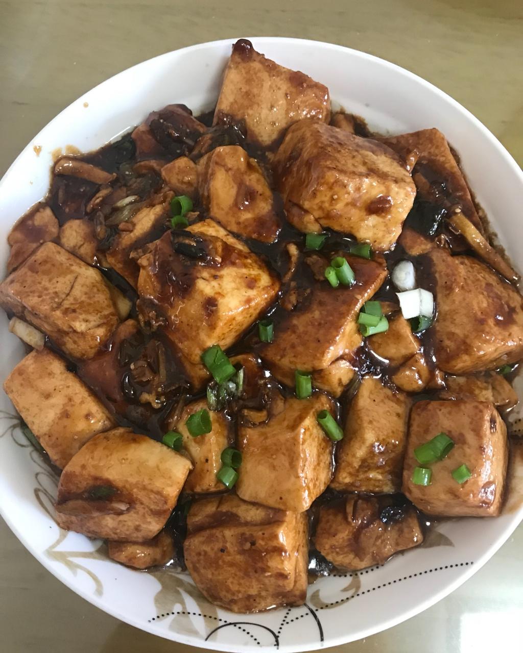 平湖陈阿姨做的红烧豆腐