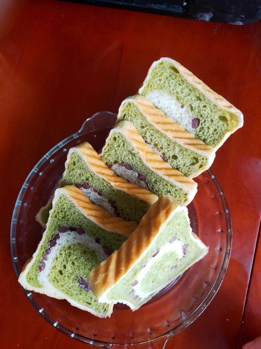 抹茶蜜豆吐司
