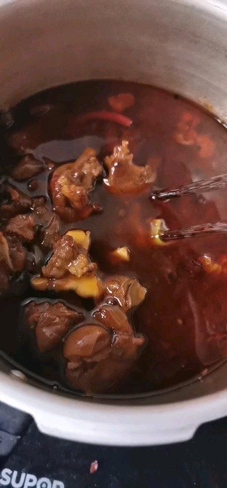 羊肉香辣火锅