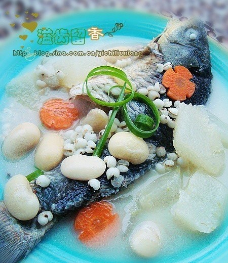 醇鲜扁豆米仁鱼汤的做法