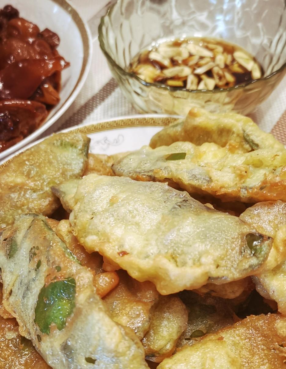 炸猫耳朵豆角（梅豆角/猪耳朵角）