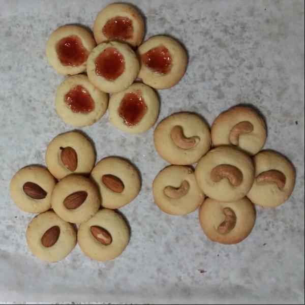 红莓果酱饼干