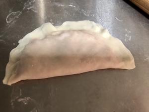 饺子皮变薄皮馅饼（不用揉面了）的做法 步骤5