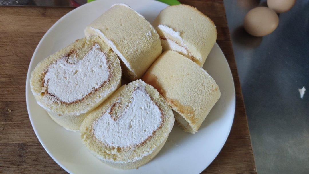 《Tinrry下午茶》教你做基础原味蛋糕卷