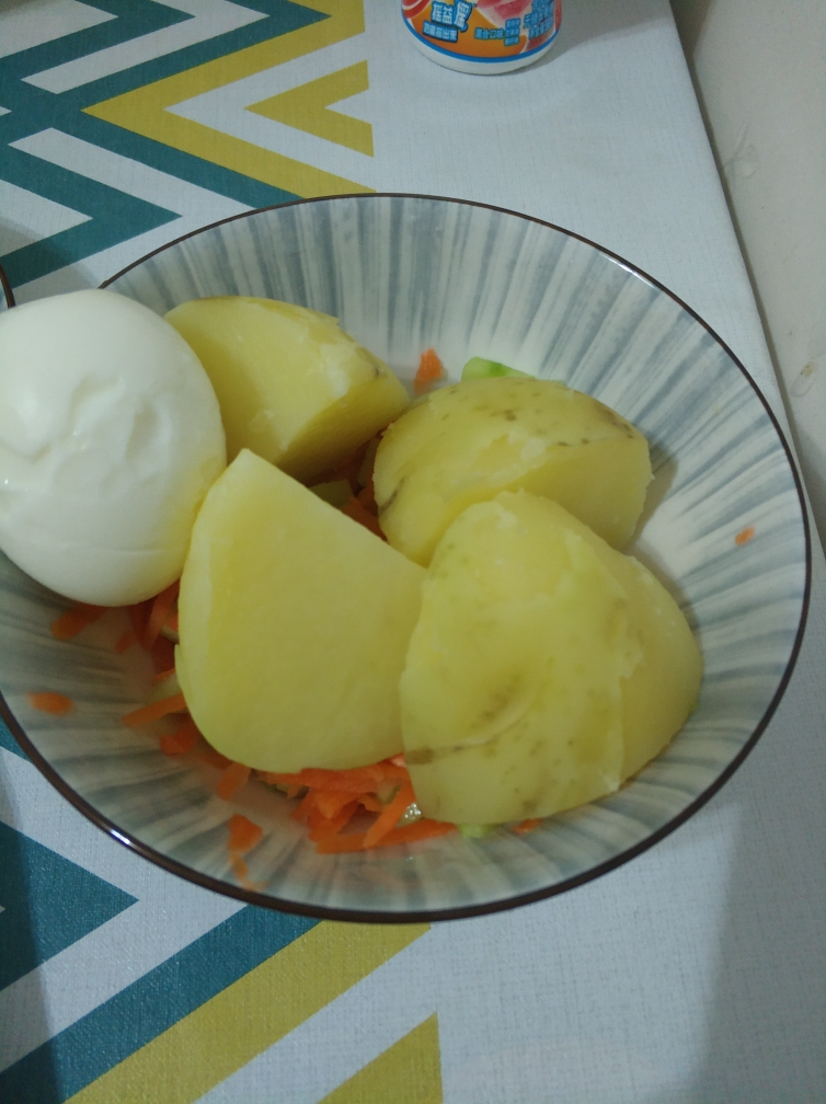 非常简单美味的土豆沙拉的做法 步骤5