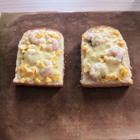 奶香浓郁的奶酪吐司