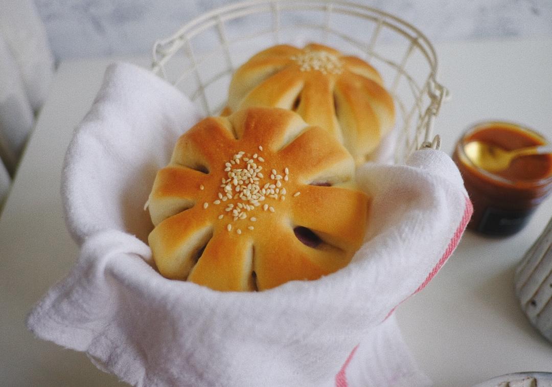 软噗噗的香芋小包