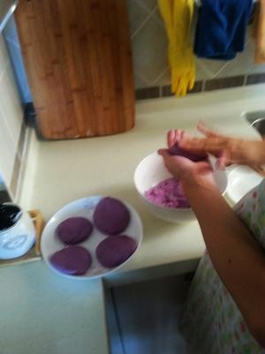 紫薯绿豆饼的做法 步骤6
