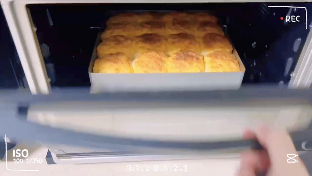 椰蓉餐包（一次发酵，玉米油版，或黄油）