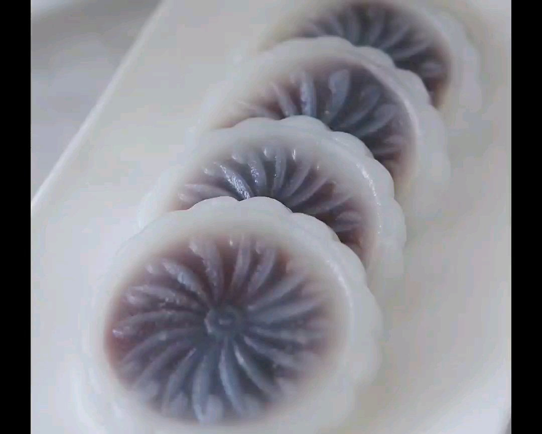 广东经典点心-豆沙水晶饼