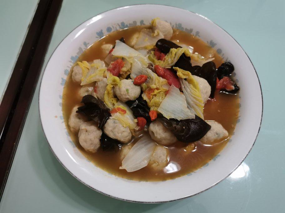 白菜粉丝鱼丸汤