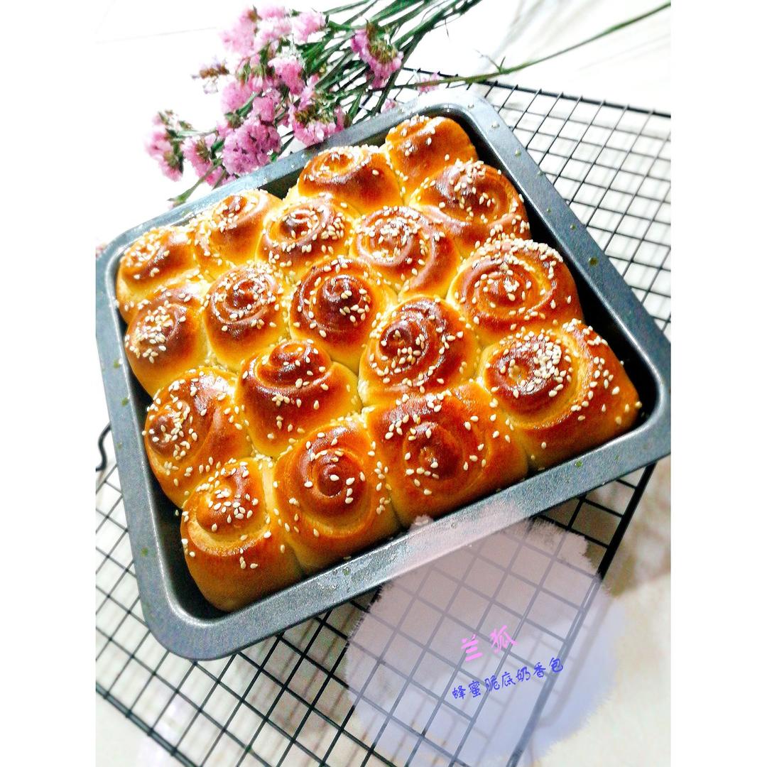 奶油蜂蜜小面包