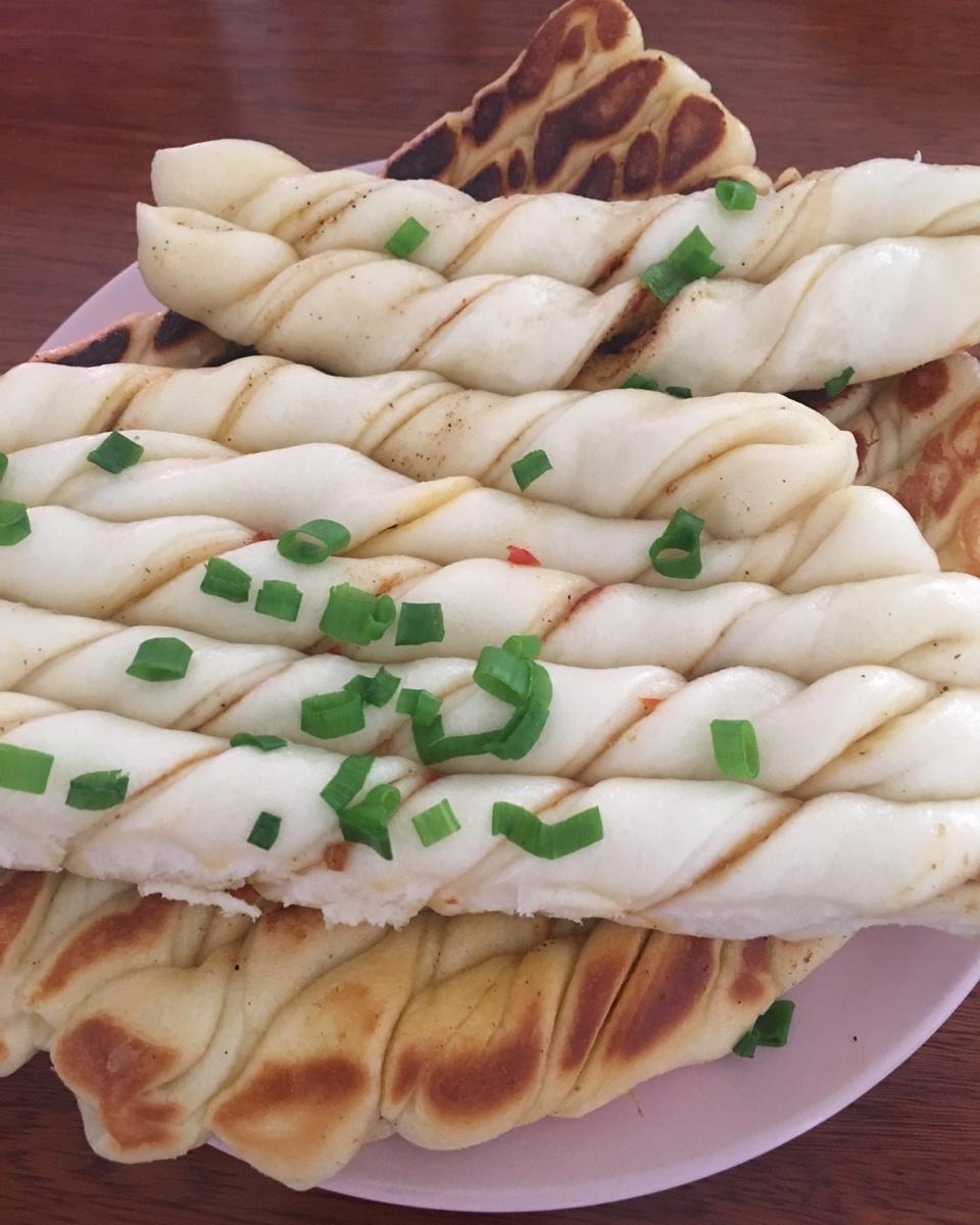 生煎剁椒花卷