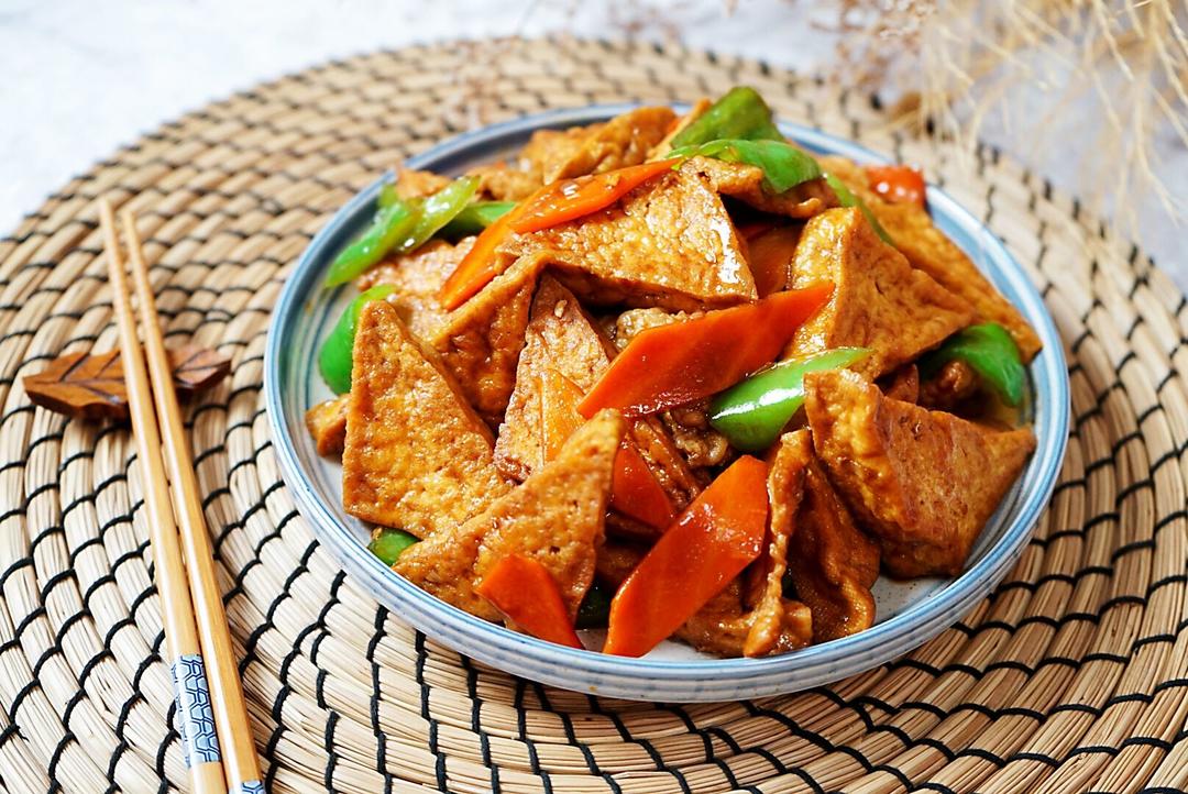 绵软醇香的时蔬烧豆腐的做法