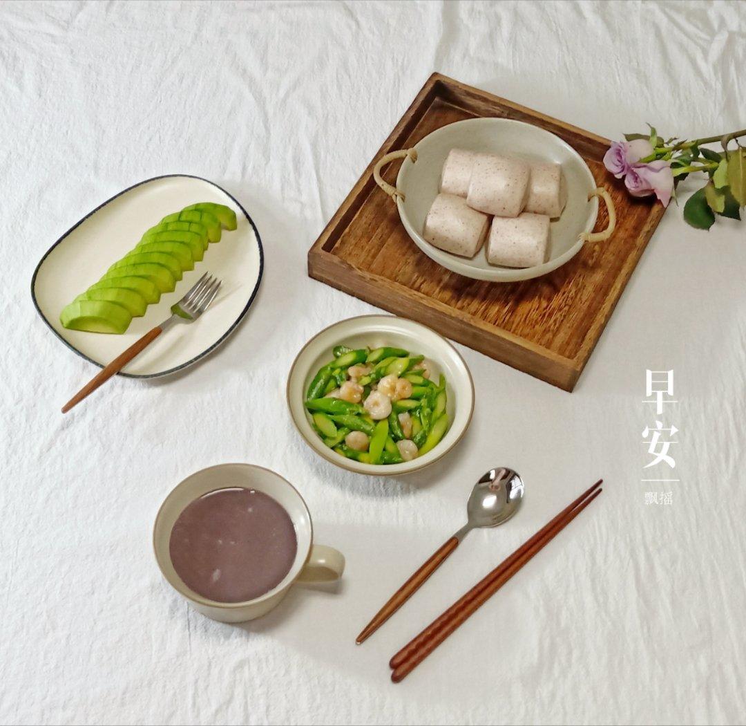 黑米粉刀切馒头