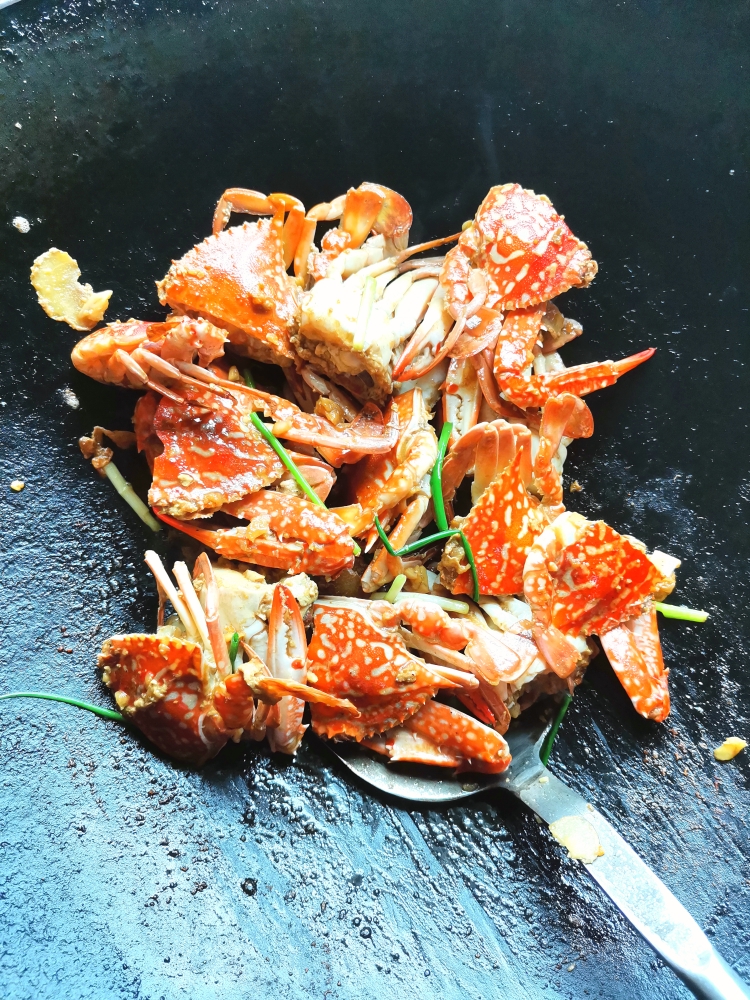 姜葱炒蟹的做法